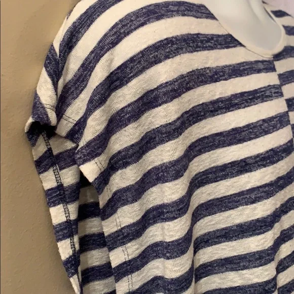 VINCE CAMUTO Top. Size X-Large - Picture 7 of 11